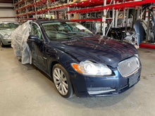 Load image into Gallery viewer, RADIATOR Jaguar Vanden Pl XF XFR XJ XJL XJR 10 11 12 13 - NW439591
