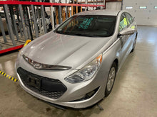 Load image into Gallery viewer, FRONT A/C HEATER BLOWER MOTOR Sonata Sonata Hybrid Optima 11-16 - NW439920

