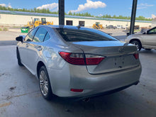 Load image into Gallery viewer, POWER BRAKE BOOSTER Lexus ES350 2013 13 2014 14 2015 15 - NW440459
