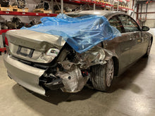 Load image into Gallery viewer, CARRIER ASSEMBLY BMW 328i 325i 2006 06 2007 07 2008 08 2009 09 10 11 Auto - NW441371
