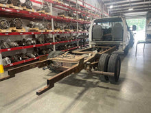 Load image into Gallery viewer, Air Cleaner Box  FORD E350 VAN 2006 - NW441764
