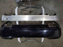 Load image into Gallery viewer, AIR CLEANER BOX E350 E550 C230 C280 C300 C350 C55 CL550 CL600 05-13 - NW442429
