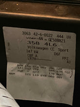 Load image into Gallery viewer, RADIATOR OVERFLOW A3 Jetta rabbit 2006 06 07 08 09 - 11 - NW446948
