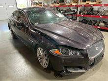 Load image into Gallery viewer, AIR CLEANER BOX Vanden Pl XF XFR XJ XJL 13 14 15 16 17 Left - NW447874
