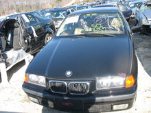Load image into Gallery viewer, AC COMPRESSOR BMW 320i 525i M3 1992 92 93 - 99 - MM498178
