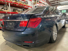 Load image into Gallery viewer, FRONT KNEE 750 HYBRID 750i 750il 750LI Alpina B7 10 11 12 Right - NW454760
