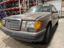 Load image into Gallery viewer, AC COMPRESSOR Mercedes 300E 350 1990 90 1991 91 92 93 - NW455072
