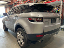 Load image into Gallery viewer, REAR QUARTER GLASS Evoque 2012 12 2013 13 2014 14 2015 15 Right - NW455725
