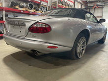 Load image into Gallery viewer, POWER BRAKE BOOSTER Jaguar XK8 1999 99 2000 00 2001 01 2002 02 - NW457492
