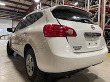 Load image into Gallery viewer, TEMPERATURE CONTROLS Nissan Rogue 11 12 13 14 15 - NW458536
