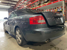 Load image into Gallery viewer, GRILLE Audi A4 2003 03 2004 04 2005 05 2006 06 Convertible Upper - NW458971
