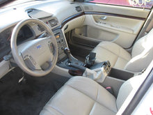 Load image into Gallery viewer, RADIO Volvo S80 1999 99 2000 00 2001 01 02 03 04 HU801 - MM498712

