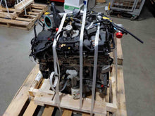 Load image into Gallery viewer, Windshield Wiper Motor Ford Explorer 2018 - NW461065
