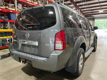 Load image into Gallery viewer, AUTOMATIC TRANSMISSION Nissan Frontier Pathfinder 2005 05 4X4 - NW462228
