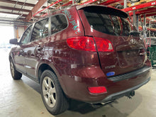 Load image into Gallery viewer, FRONT SPINDLE Veracruz Santa Fe 2007 07 2008 08 2009 09 10 11 12 Left - NW463573
