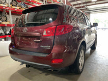 Load image into Gallery viewer, FRONT SPINDLE Veracruz Santa Fe 2007 07 2008 08 2009 09 10 11 12 Left - NW463573
