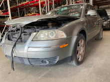 Load image into Gallery viewer, HEADLIGHT LAMP ASSEMBLY Volkswagen Passat 01 02 03 04 05 Left - NW463915
