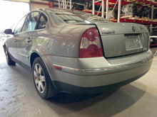 Load image into Gallery viewer, HEADLIGHT LAMP ASSEMBLY Volkswagen Passat 01 02 03 04 05 Left - NW463915
