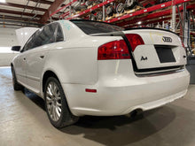 Load image into Gallery viewer, HEADLIGHT LAMP ASSEMBLY Audi A4 S4 05 06 07 08 09 Left - NW465770
