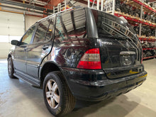 Load image into Gallery viewer, CD CHANGER ML320 ML 350 ML 500 ML55 2002 02 03 04 05 - NW468232
