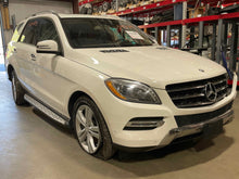 Load image into Gallery viewer, INFO-GPS SCREEN C250 C300 C350 C63 Gl350 Gl450 Gl550 GL63 AMG 12-16 - NW469879
