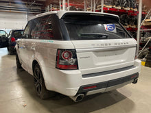 Load image into Gallery viewer, THROTTLE BODY LR4 Range Rover Range Rover Sport 10 11 12 13 - NW473577
