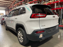Load image into Gallery viewer, Carrier Assembly Jeep Cherokee 2016 - NW492189
