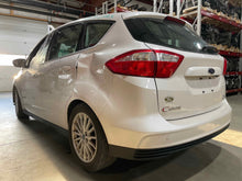 Load image into Gallery viewer, Air Cleaner Box Buick C-MAX 2013 - NW475591
