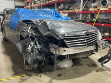 Load image into Gallery viewer, Power Steering Pump Mercedes-Benz SL500 2010 - NW476294

