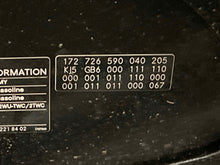 Load image into Gallery viewer, AIR CLEANER BOX E350 E550 C230 C280 C300 C350 C55 CL550 CL600 05-13 - NW478967
