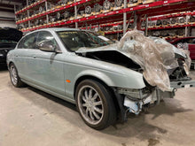 Load image into Gallery viewer, Floor Shifter Jaguar S Type 2008 - NW482169
