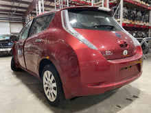 Load image into Gallery viewer, FRONT SPINDLE KNUCKLE Juke Leaf NV200 Sentra 2011-2017 Left - NW482804
