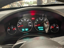 Load image into Gallery viewer, Front Knee Jeep Liberty 2012 - NW483176
