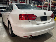 Load image into Gallery viewer, STRUT Jetta 2011 11 2012 12 2013 13 Front - NW483807
