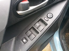 Load image into Gallery viewer, RADIATOR FAN ASSEMBLY Mazda 3 2010 10 2011 11 2012 12 2013 13 - CTL222133
