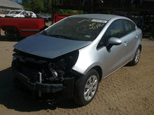 Load image into Gallery viewer, POWER STEERING GEAR Kia Rio 12 13 14 15 16 17 - CTL231848
