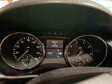 Load image into Gallery viewer, POWER STEERING PUMP Gl320 Gl350 Gl450 Gl550 ML320 ML350 ML450 06-12 - NW485477
