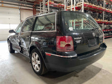 Load image into Gallery viewer, CV AXLE SHAFT Audi A4 S4 Passat 96 97 98 99 - 05 Left - NW488944
