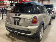 Load image into Gallery viewer, Exterior Door Handle Cooper Mini 1 Clubman 2002-2014 Left - NW544294
