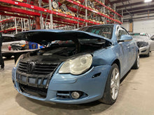 Load image into Gallery viewer, AIR CLEANER BOX EOS Golf Golf GTI Jetta Passat R32 2006-2011 - NW490971
