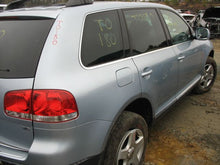 Load image into Gallery viewer, AC COMPRESSOR Passat Phaeton Toureg 02 03 04 05 06 - MM514341

