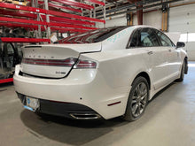 Load image into Gallery viewer, Transfer Case Lincoln MKZ 2013 - NW495086
