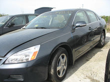 Load image into Gallery viewer, SATELLITE RECEIVER Honda Accord 2005 05 2006 06 2007 07 - MM520219
