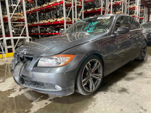 Load image into Gallery viewer, Fuel pump computer BMW 330i 328i 528i 525i 530i 2004 04 05 06 07 08 - 11 - NW503494
