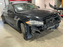 Load image into Gallery viewer, BODY CONTROL MODULE BCM COMPUTER Vanden Pl XJ XJL XJR 10-12 - NW508501
