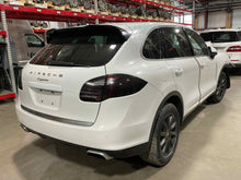 Load image into Gallery viewer, INFO-GPS SCREEN Porsche Cayenne 11 12 13 14 15 16 - NW509819
