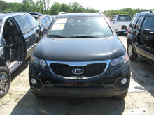 Load image into Gallery viewer, REAR TEMPERATURE CONTROLS Kia Sorento 2011 11 - MM525889
