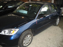 Load image into Gallery viewer, RADIO Honda Civic 2004 04 2005 05 AM/FM/CD - MM521412
