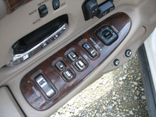 Load image into Gallery viewer, Radio  LINCOLN &amp; TOWN CAR 1999 - MM526798
