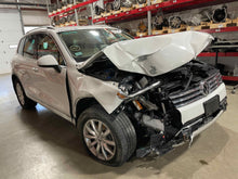 Load image into Gallery viewer, Transfer Case Volkswagen Touareg 2016 - NW513723
